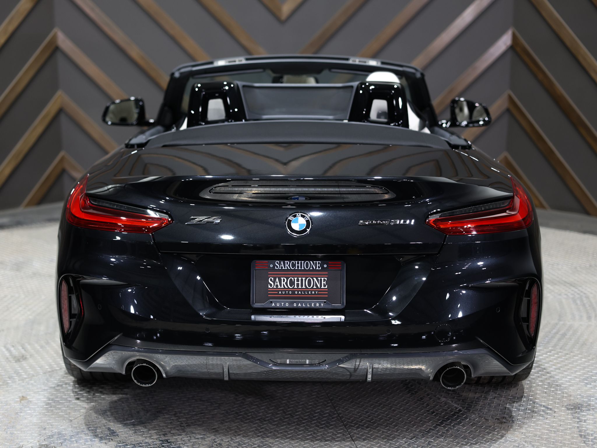 View vehicle photo 7