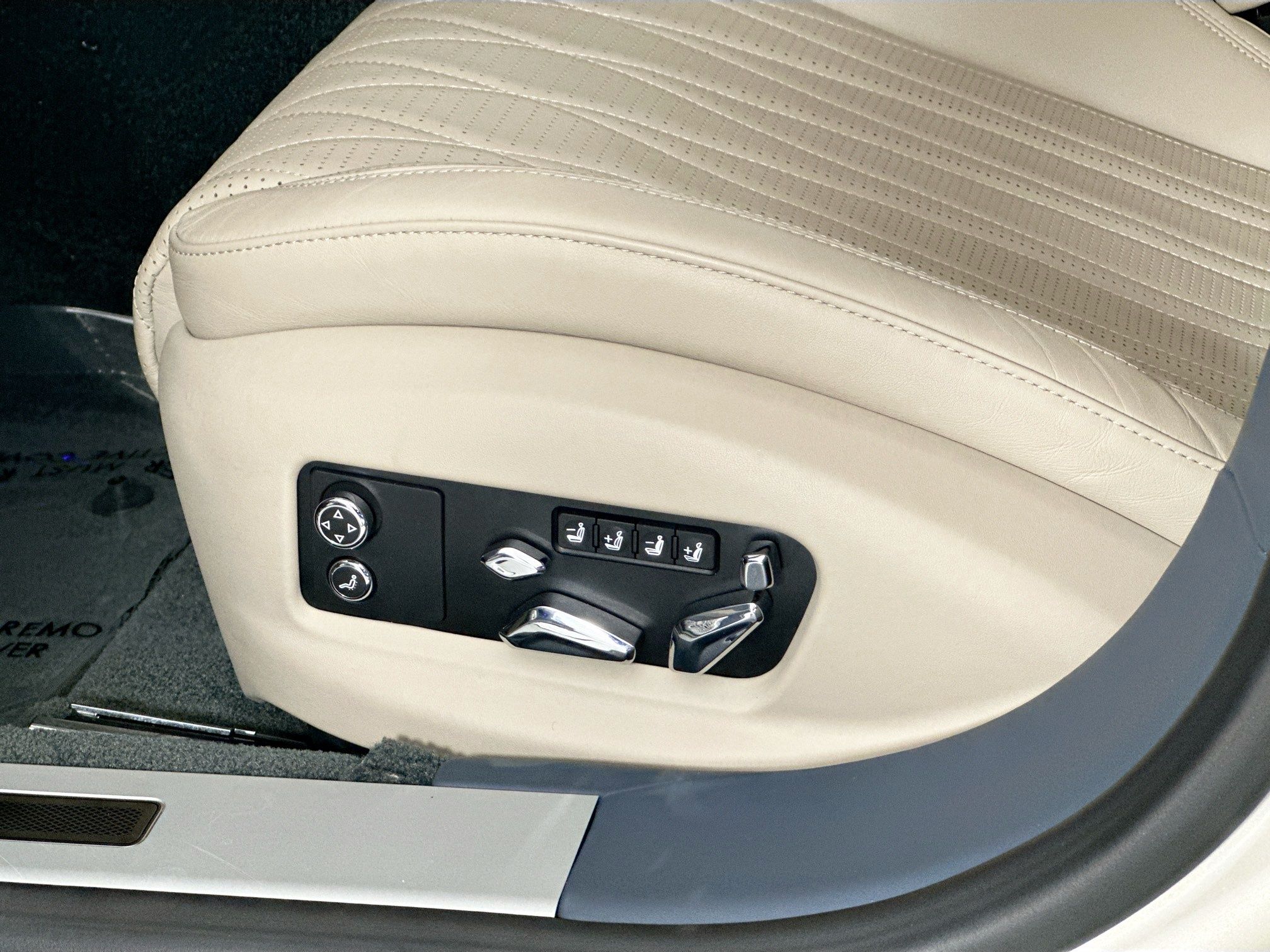 used 2022 Bentley Flying Spur car