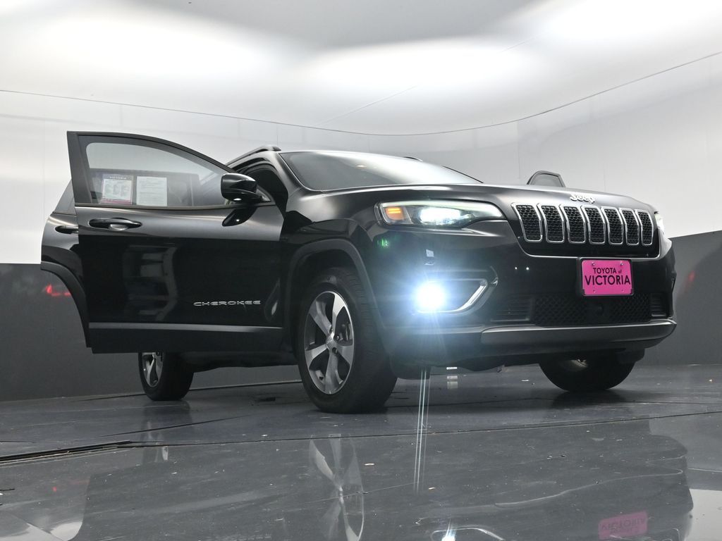 2022 Jeep Cherokee Limited Black at Community Toyota