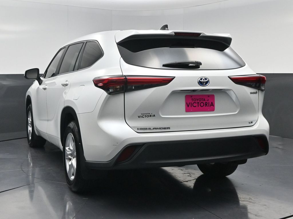 2023 Toyota Highlander Hybrid LE Beige at Gullo Toyota