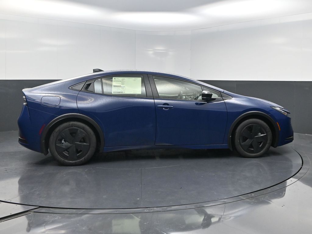 2026 Toyota Prius Plug-In Hybrid SE - 3