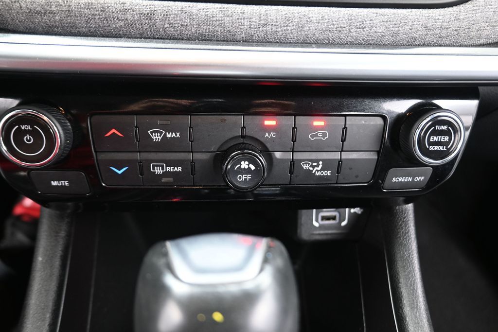 2022 Jeep Compass Latitude Lux White at Wharton Ford