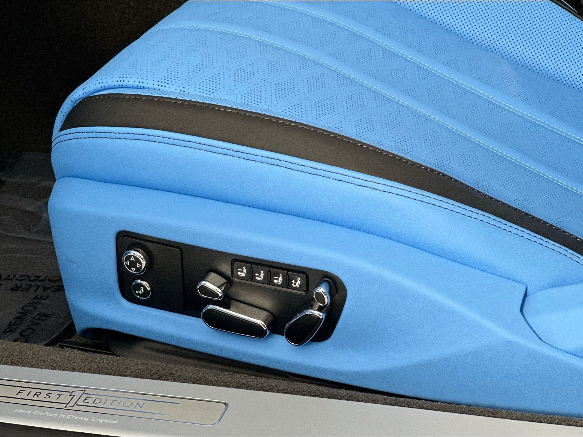 new 2025 Bentley Continental GTC car