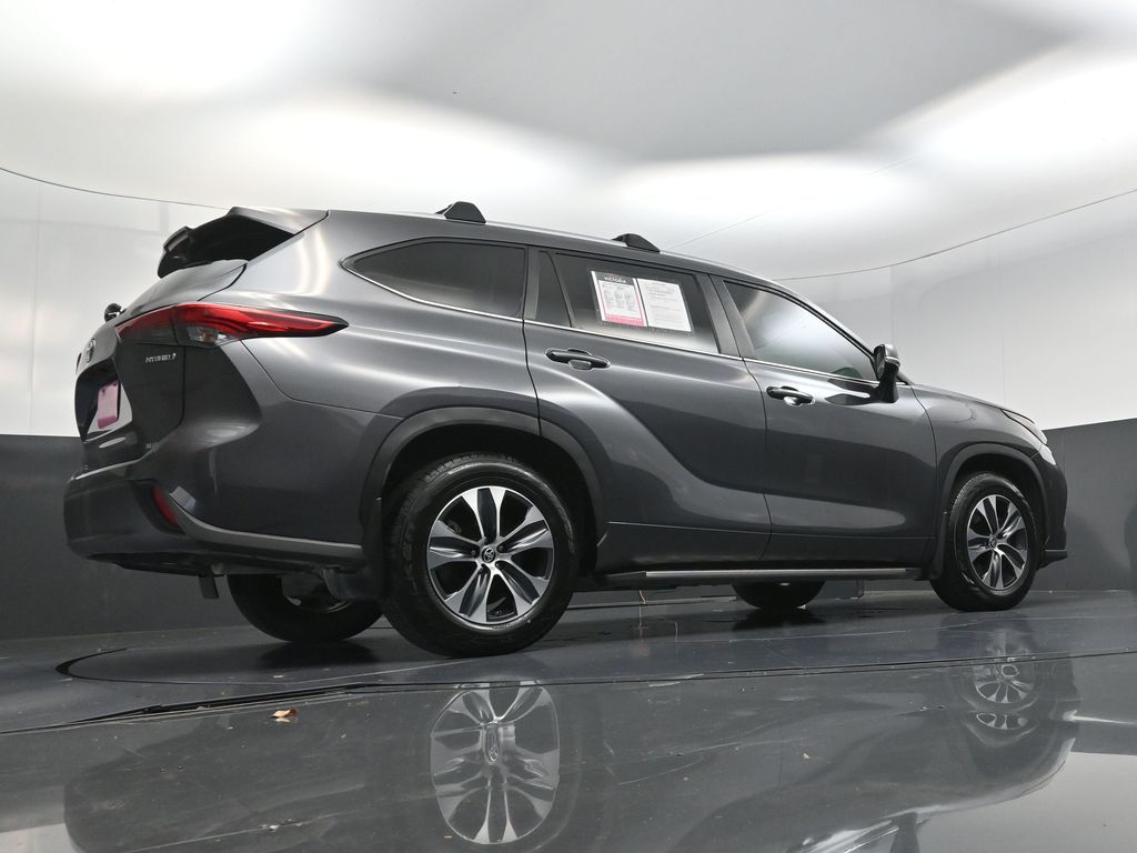 2023 Toyota Highlander Hybrid XLE Gray at Toyota of Victoria