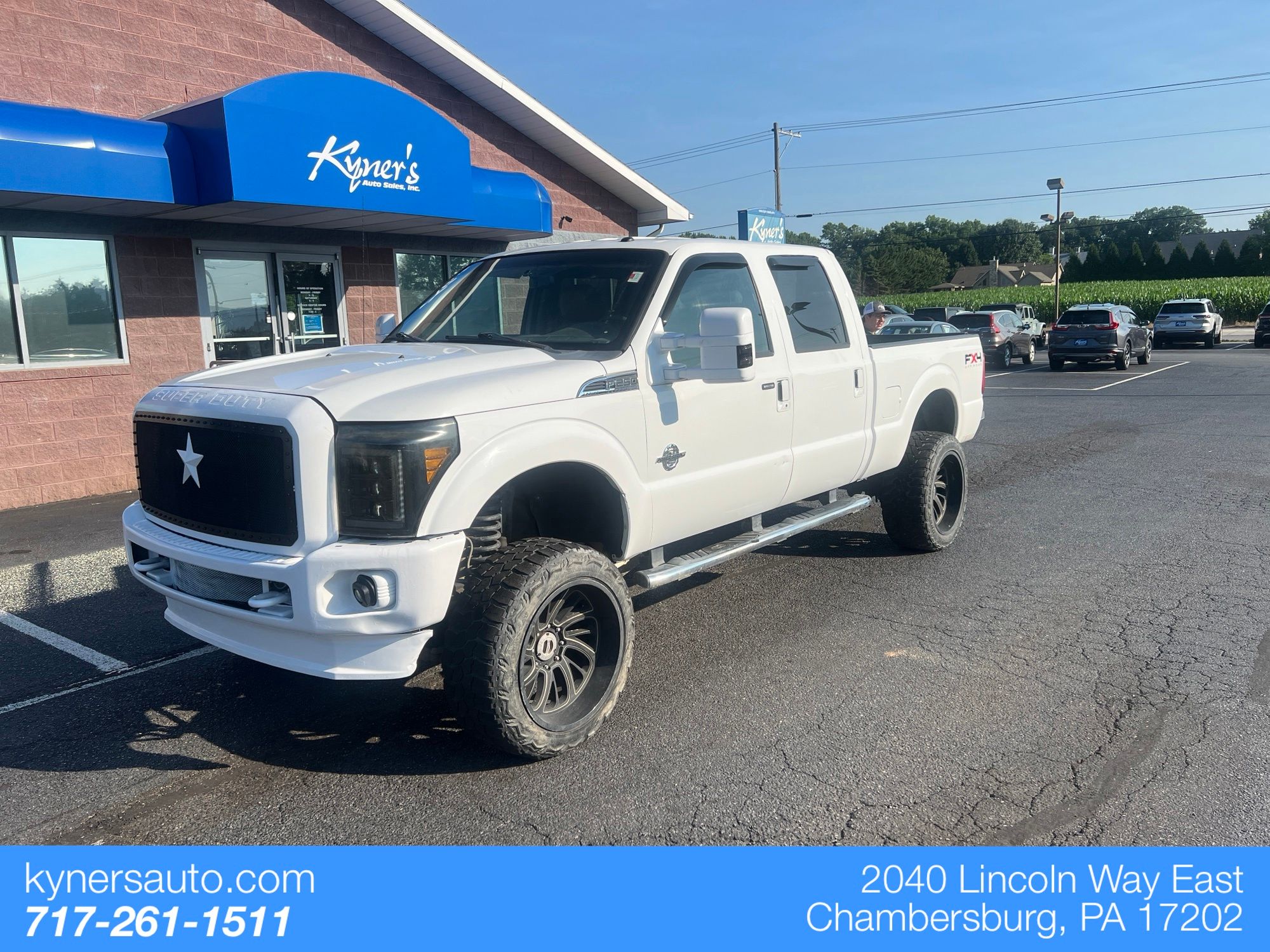 Oxford White 2011 Ford F-250 Super Duty Pickup Truck Four-Wheel Drive 6-Speed Automatic Overdrive