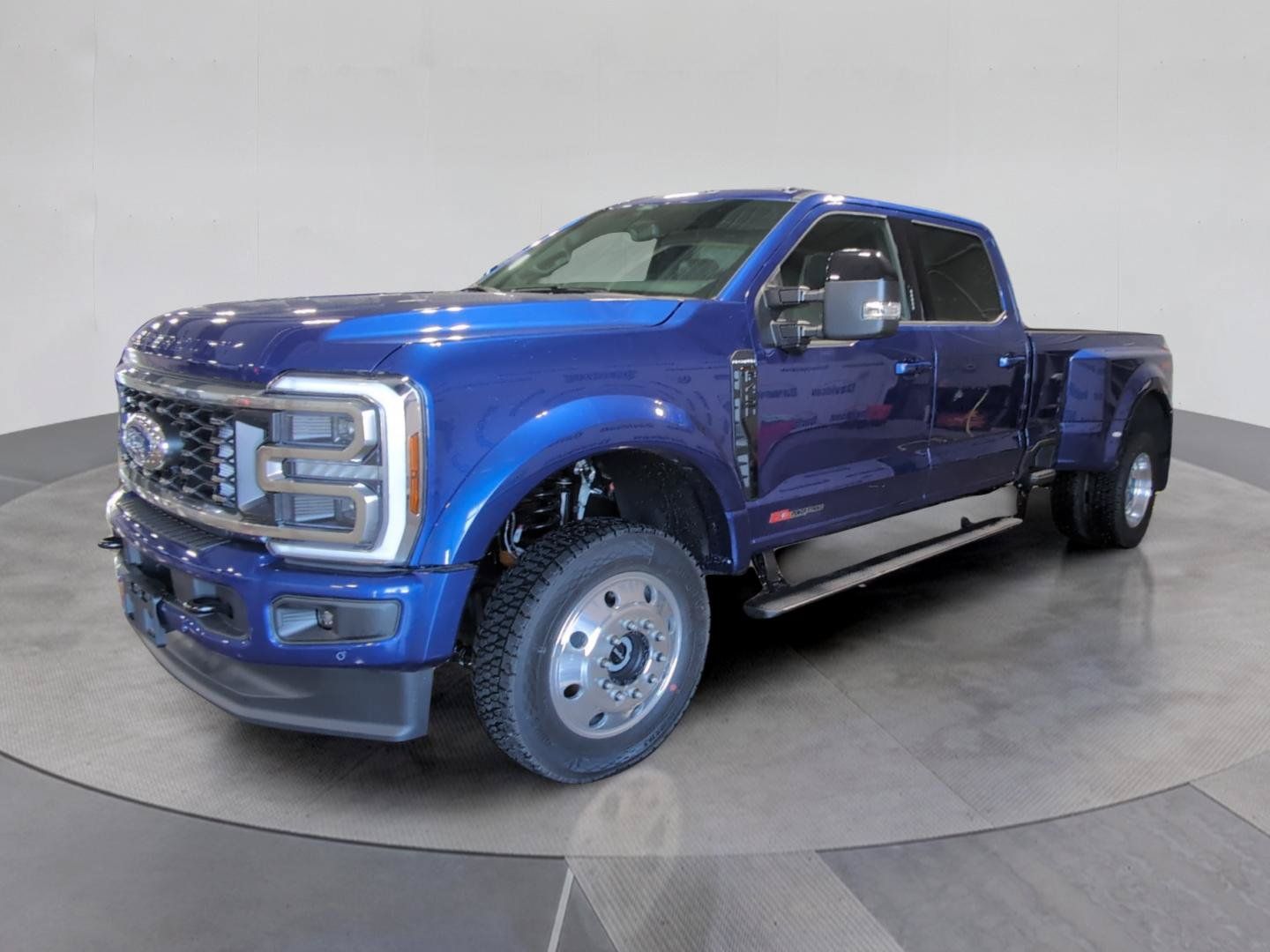 2026 Ford F-450SD Platinum