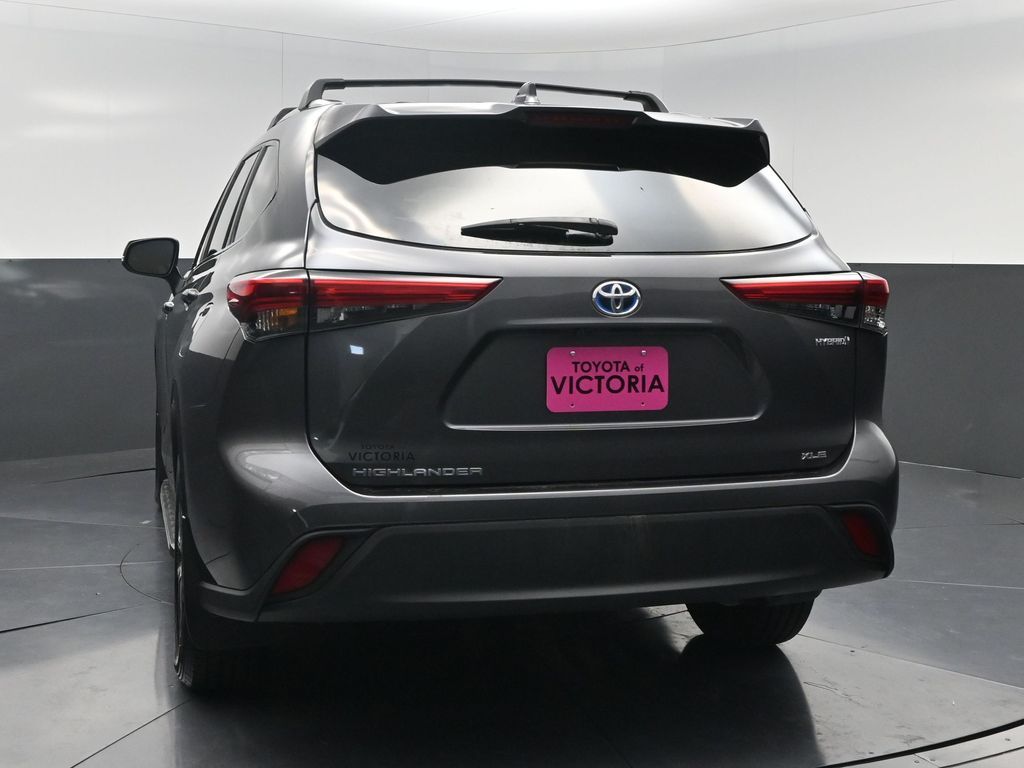 2023 Toyota Highlander Hybrid XLE Gray at Toyota of Victoria