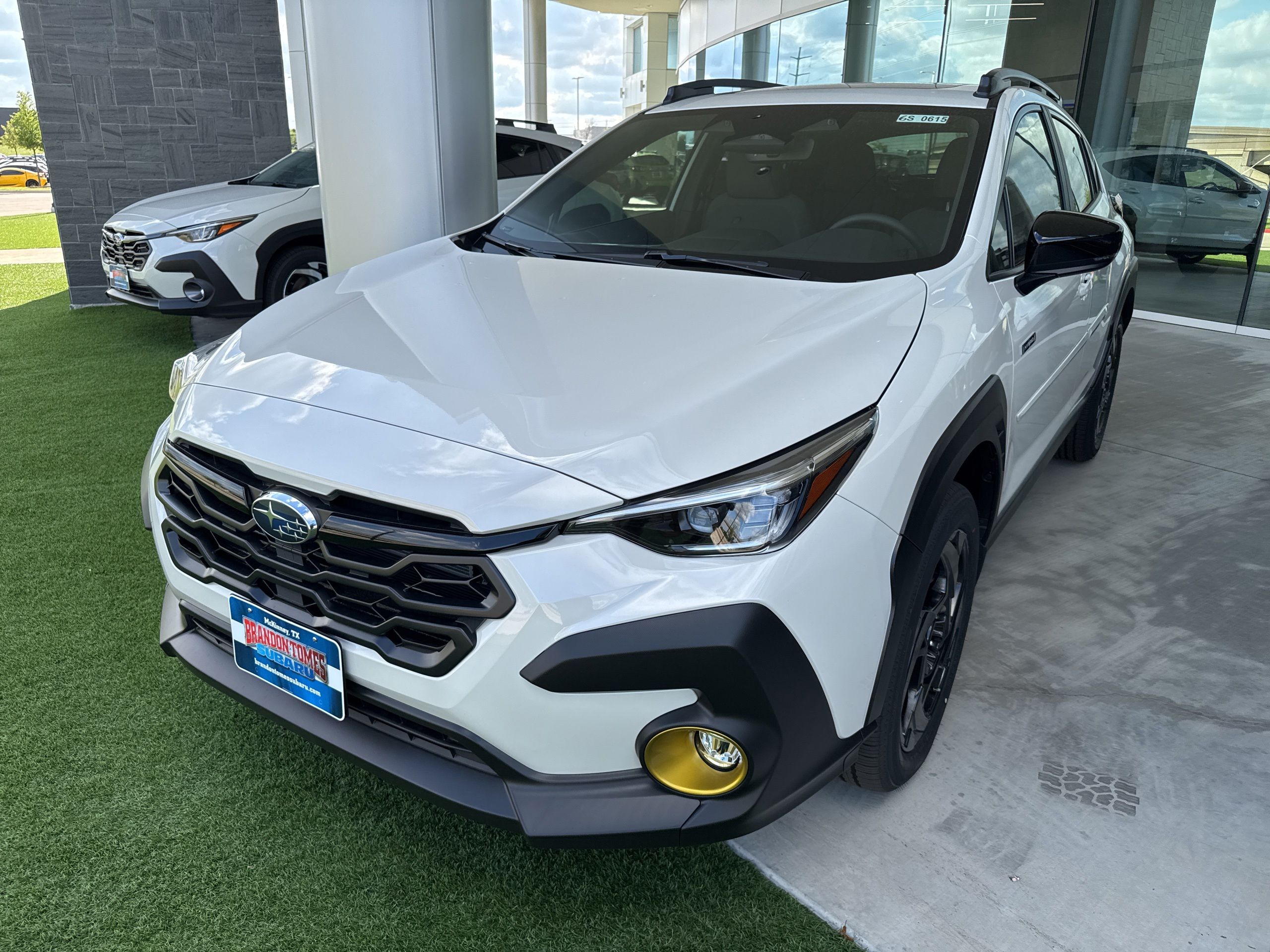 View vehicle photo 5