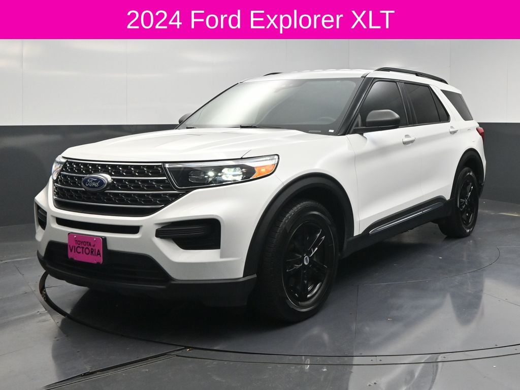 2024 Ford Explorer XLT White at EAG Ford Navasota
