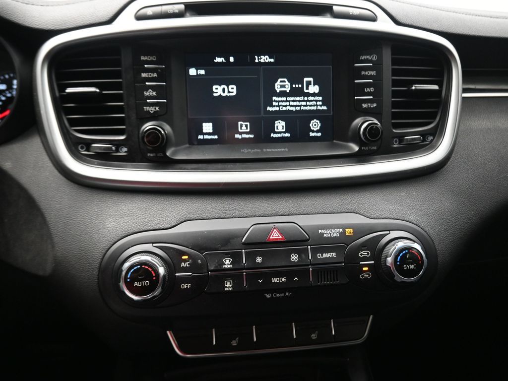 2017 Kia Sorento LX White at Toyota of Victoria