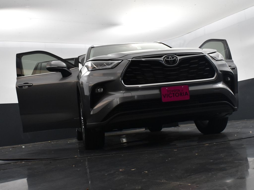 2025 Toyota Highlander Hybrid Limited Gray at Toyota of Victoria