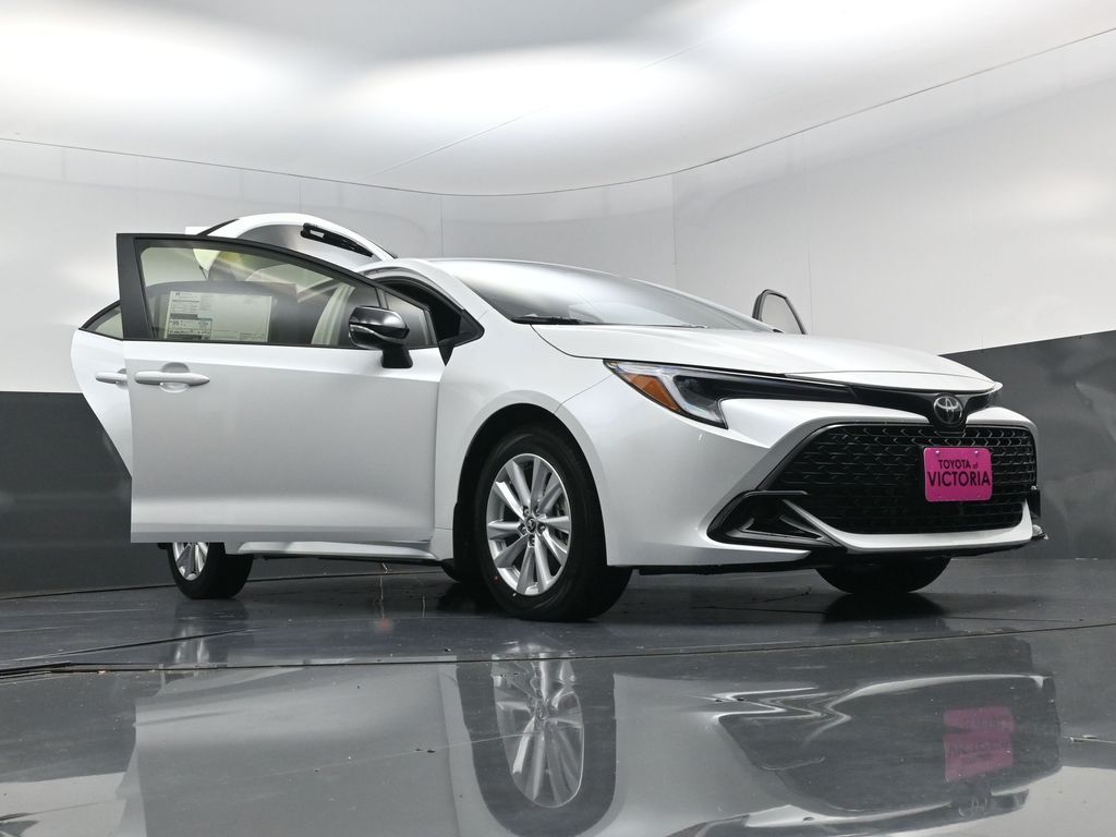 2026 Toyota Corolla Hatchback SE White at Toyota of Victoria