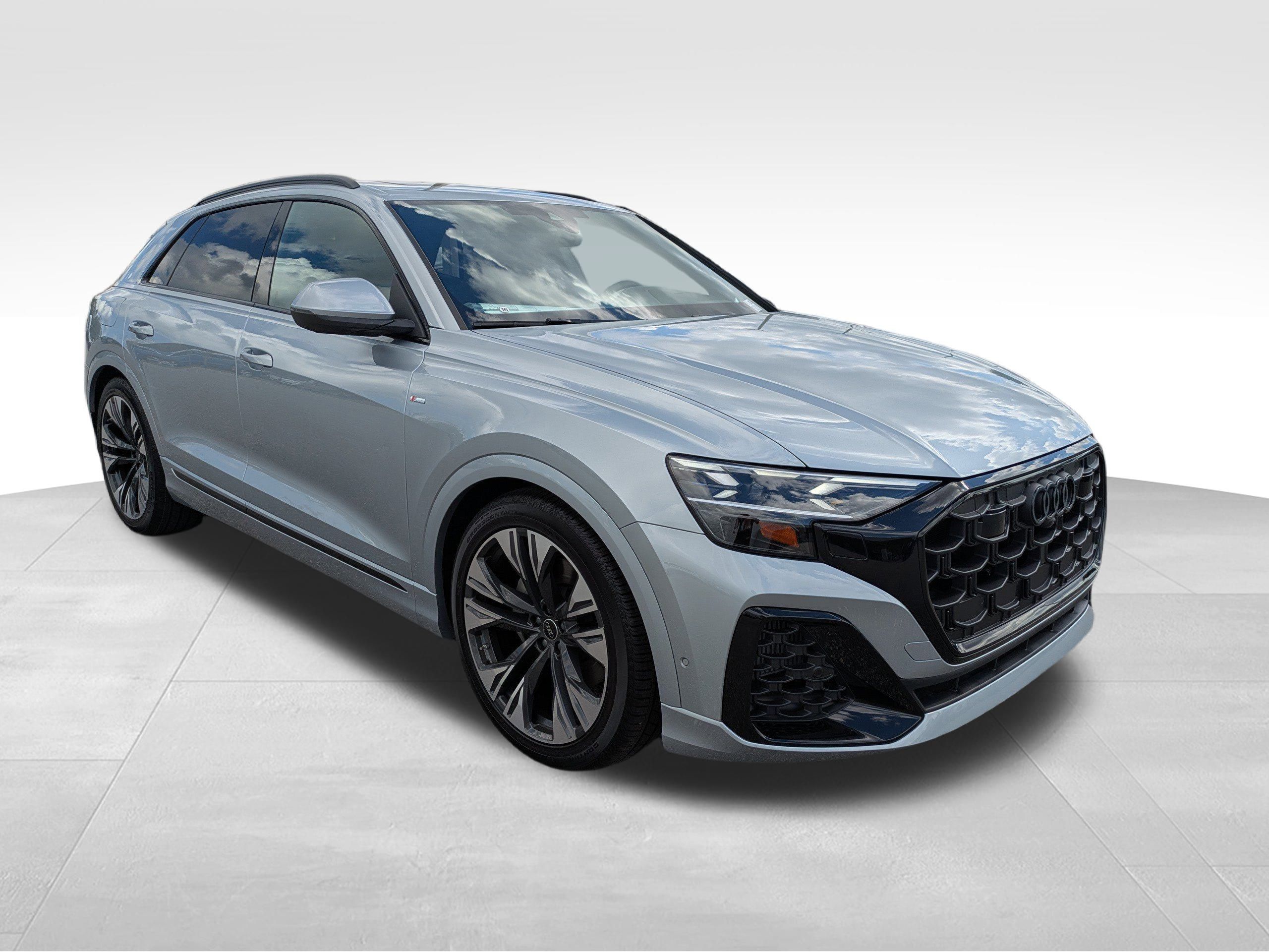 2025 Audi Q8 55 Prestige photo 2