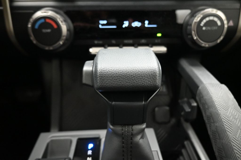 2026 Toyota Tacoma SR5 - 7