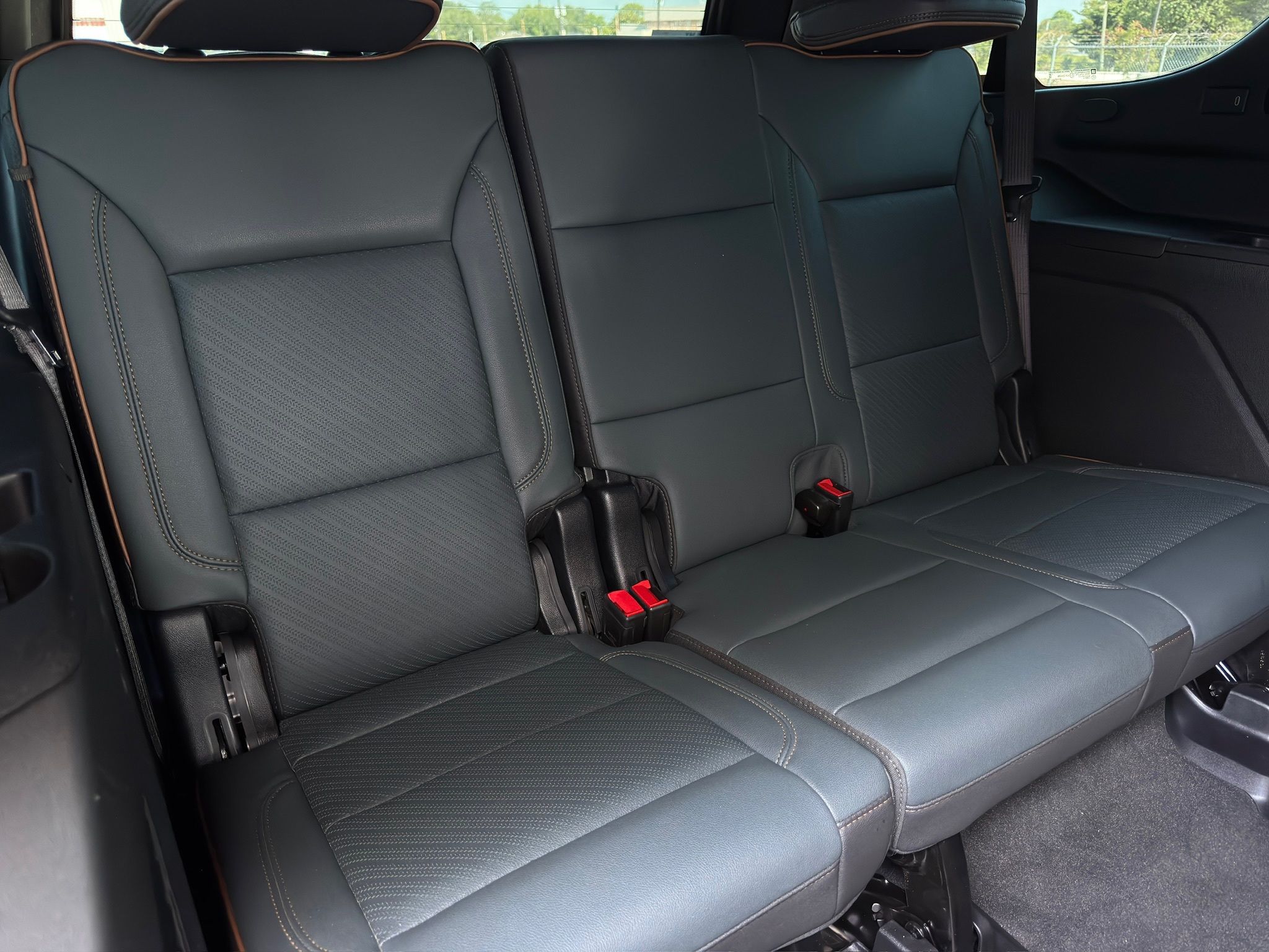 2025 GMC Yukon AT4 Black at Big Star Buick GMC