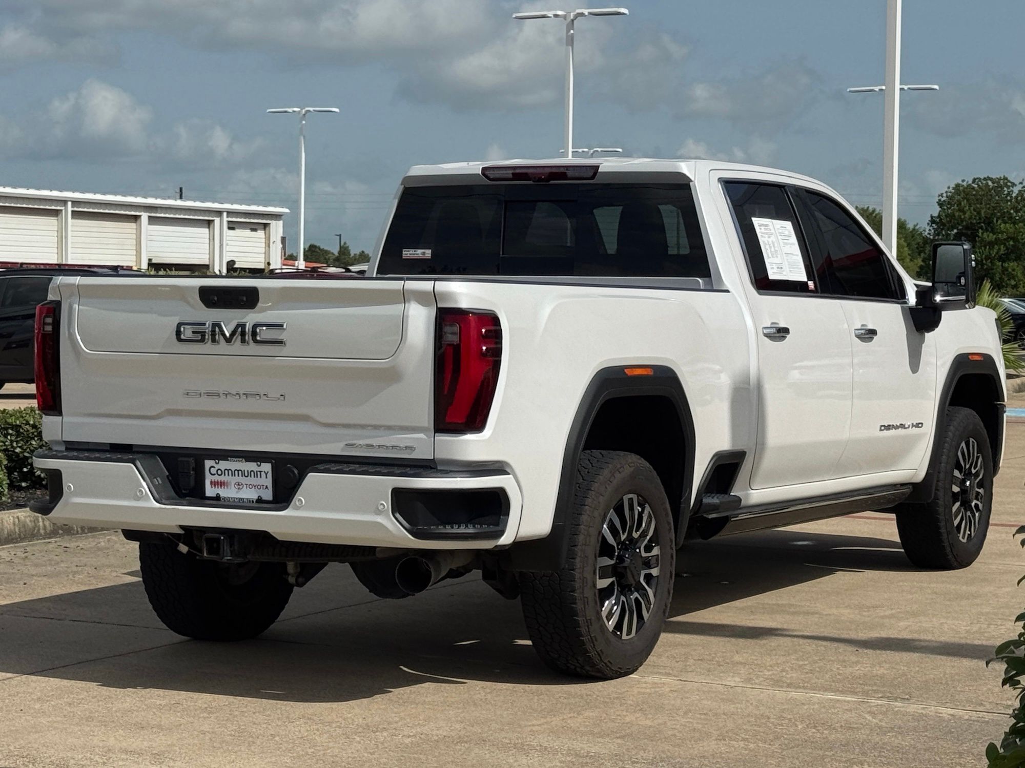 2024 GMC Sierra 2500HD Denali Ultimate White at South Houston Nissan