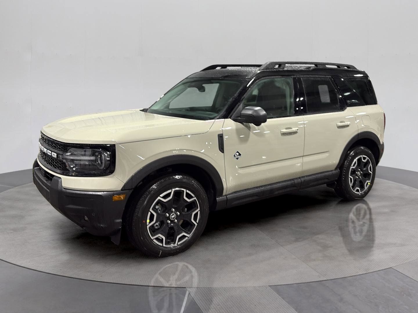 2025 Ford Bronco Sport Outer Banks's photo