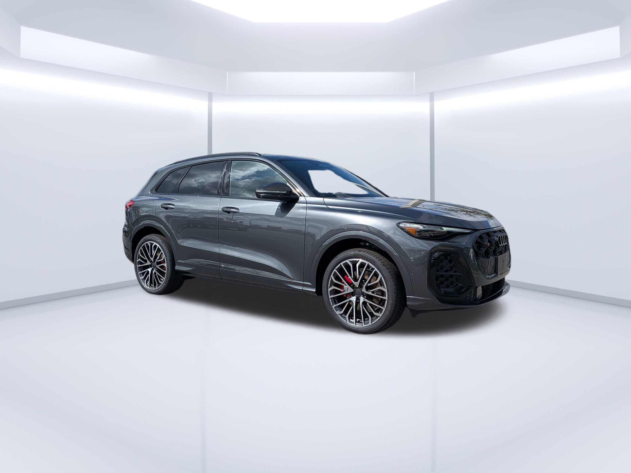 2026 Audi SQ5 Prestige quattro's photo