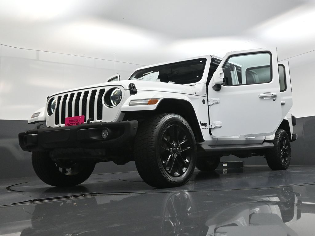 2023 Jeep Gladiator Overland White at Victoria Chrysler Dodge Jeep Ram
