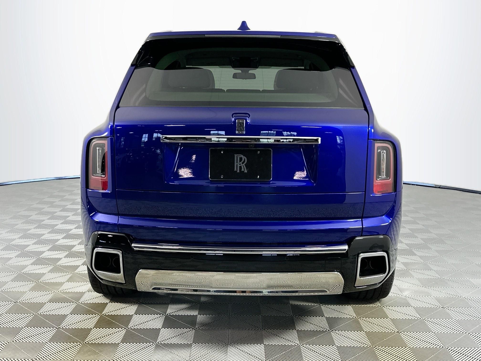 used 2025 Rolls-Royce Cullinan car, priced at $467,575