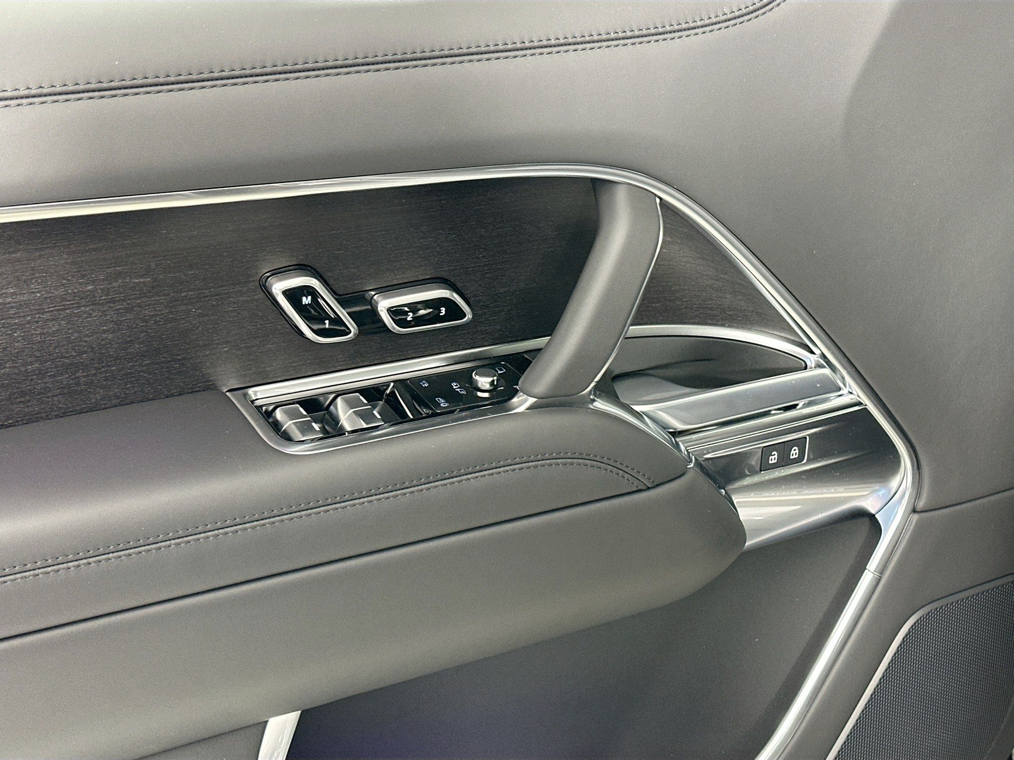 new 2026 Land Rover Range Rover car, priced at $132,165