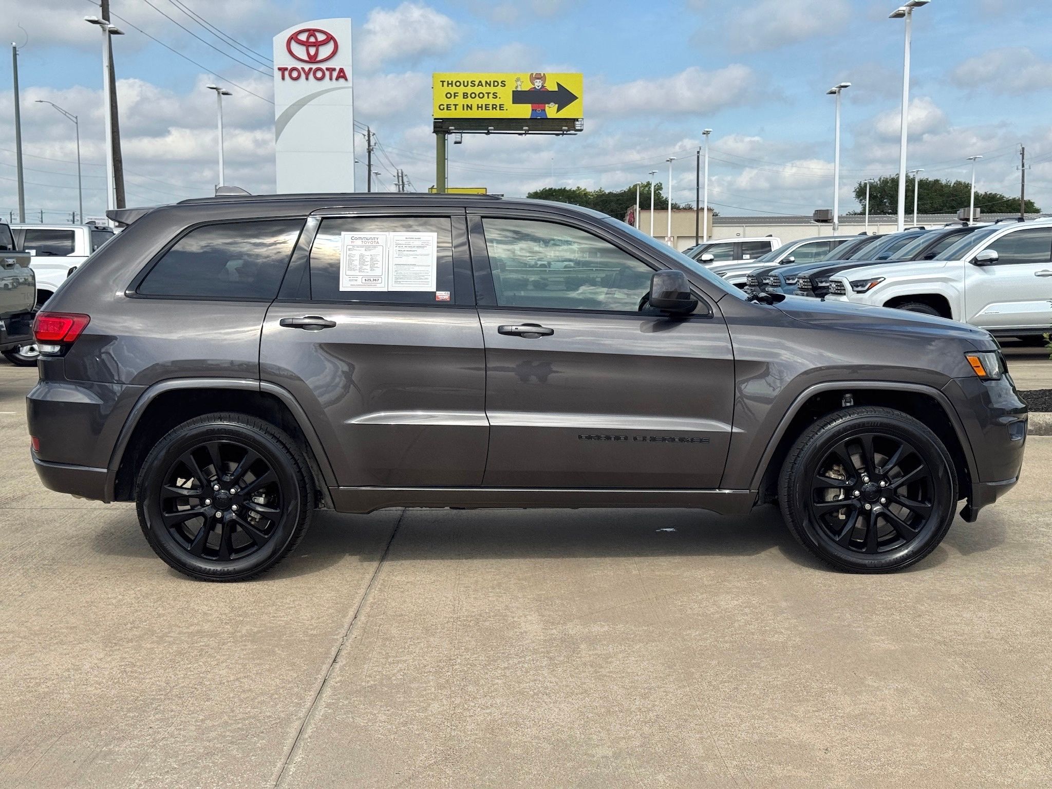 2021 Jeep Grand Cherokee Laredo X Gray at Wharton Chevrolet GMC