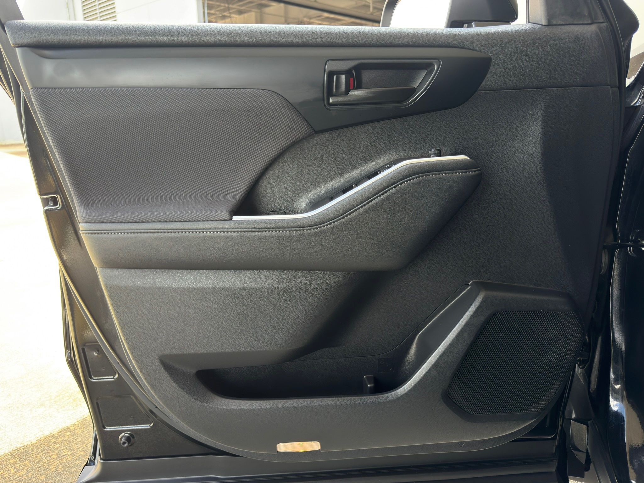 2023 Toyota Highlander LE Black at North Houston Mitsubishi