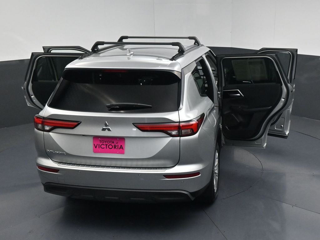 2022 Mitsubishi Outlander ES Silver at Emmons Autoplex