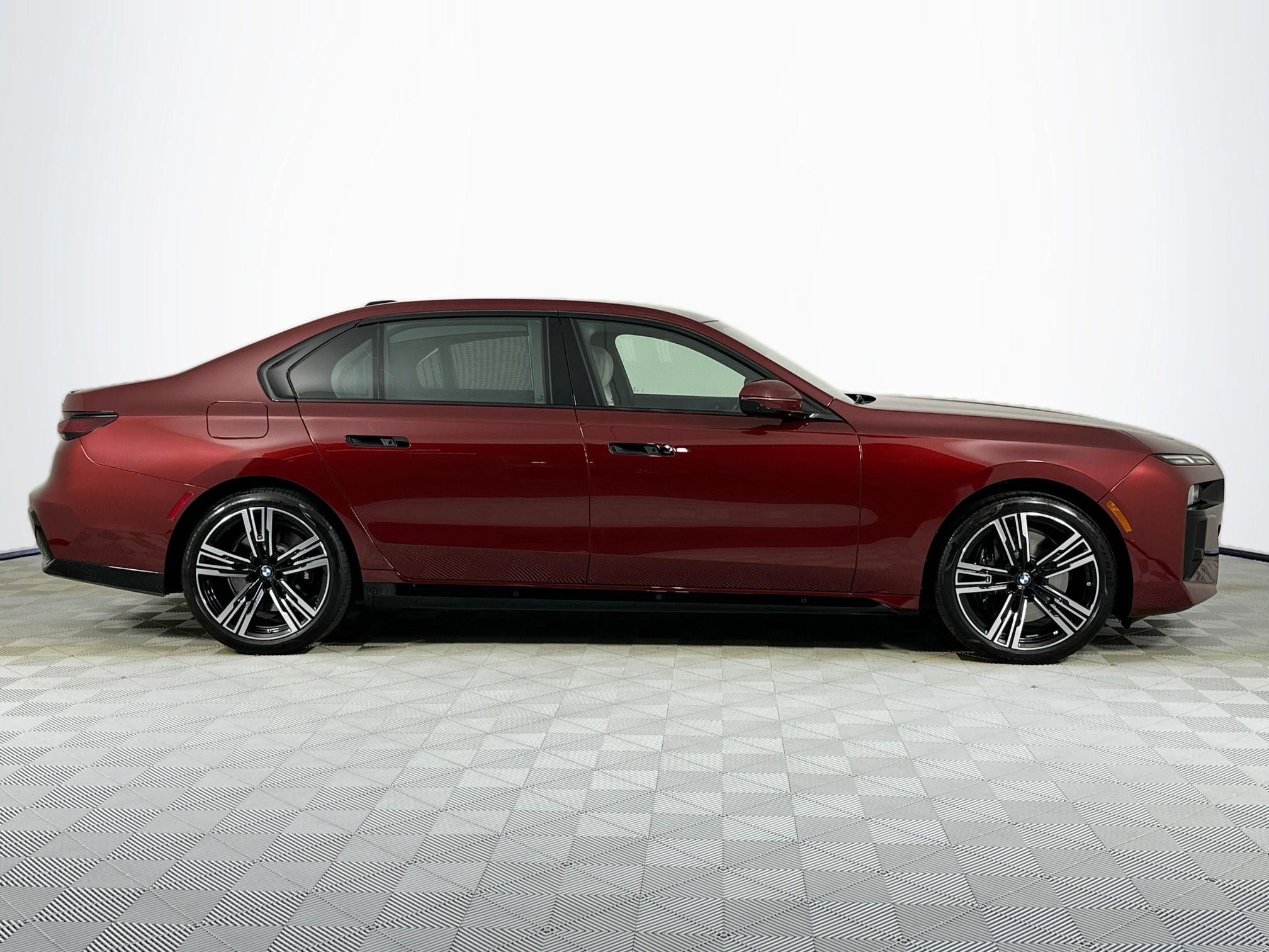 used 2023 BMW 7-Series car, priced at $62,998