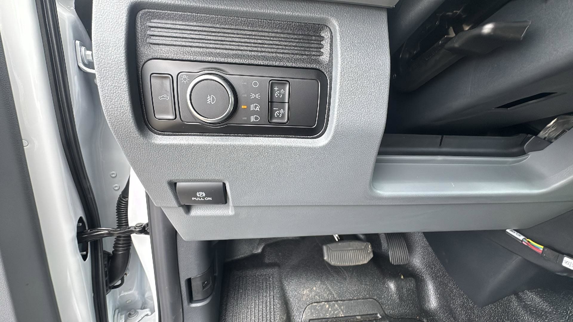 2026 Ford F-350 Super Duty XL - Photo 24