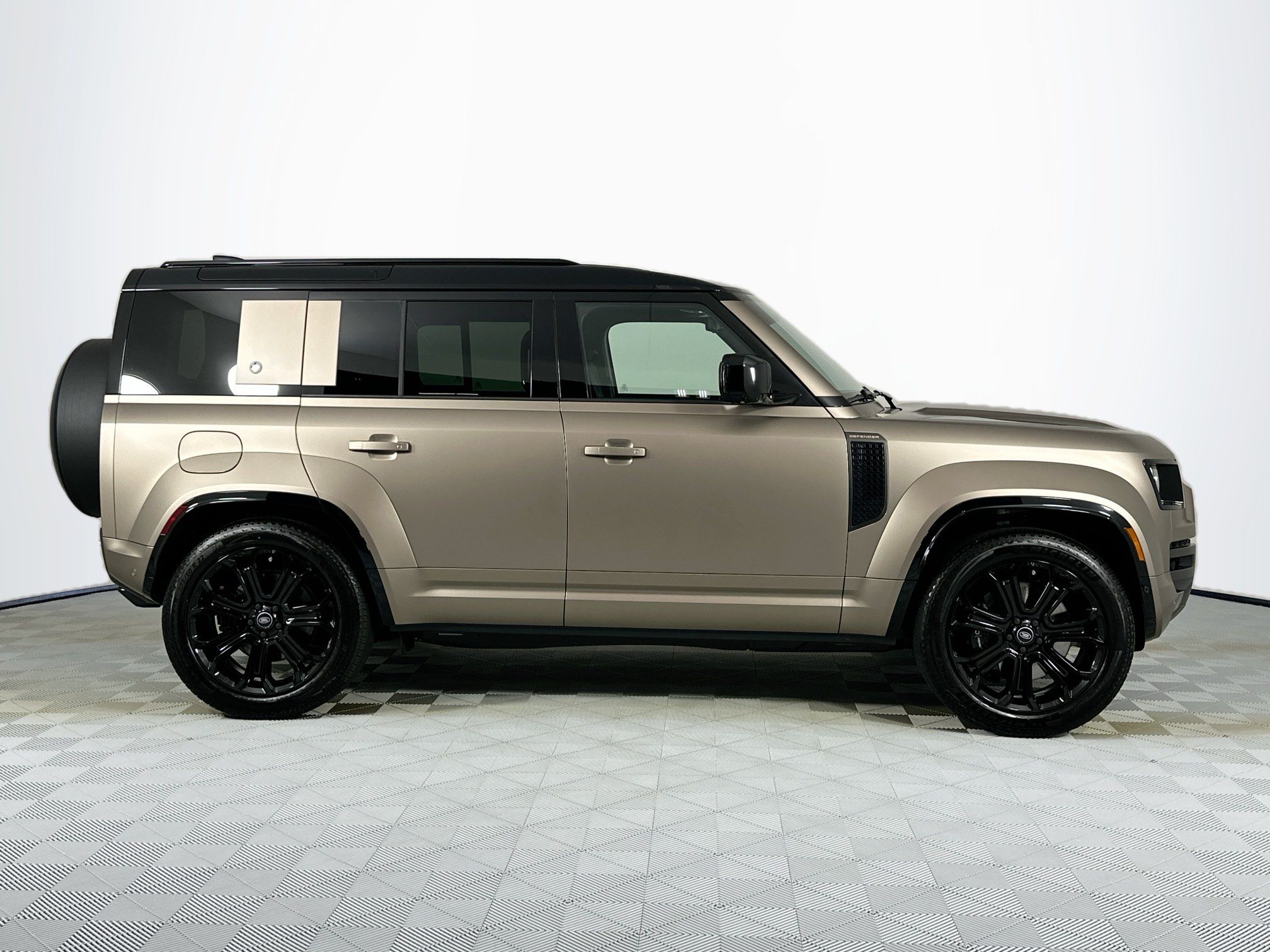 used 2025 Land Rover Defender 110 car, priced at $154,995