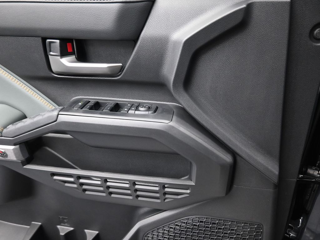 2026 Toyota Tacoma Hybrid Trailhunter - 11