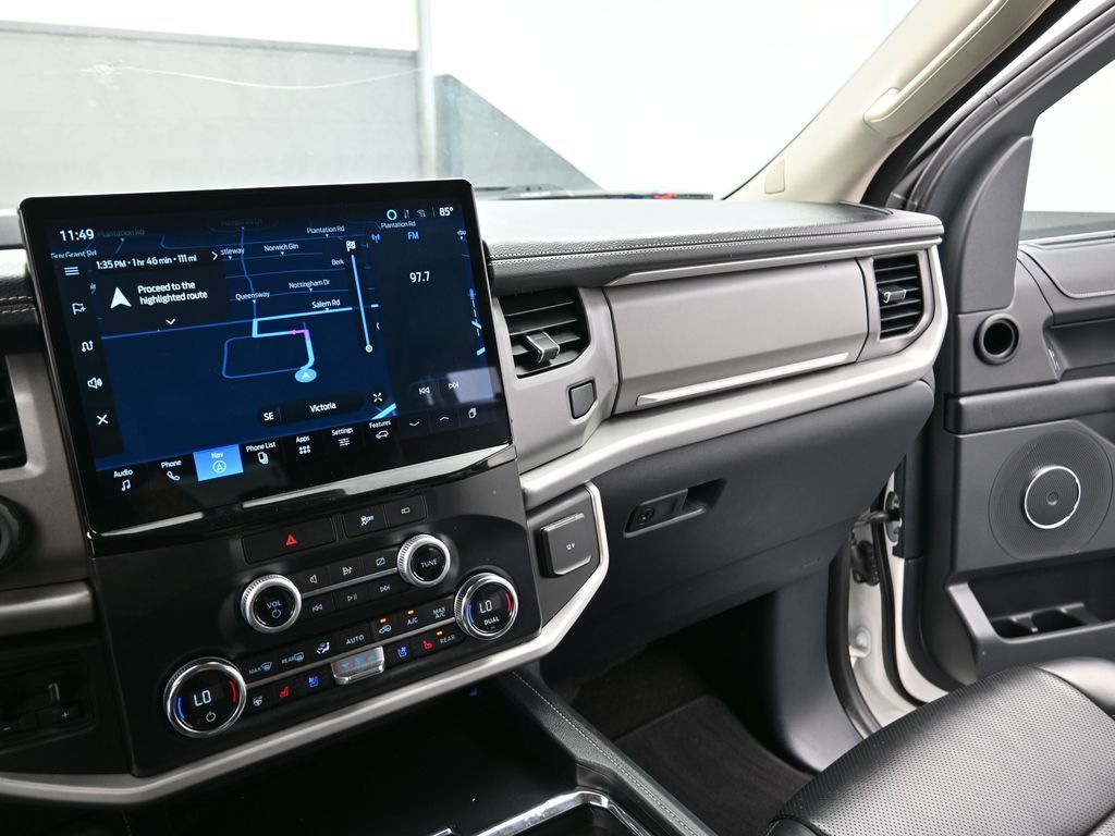 2022 Ford Expedition Max XLT White at River Oaks CDJR