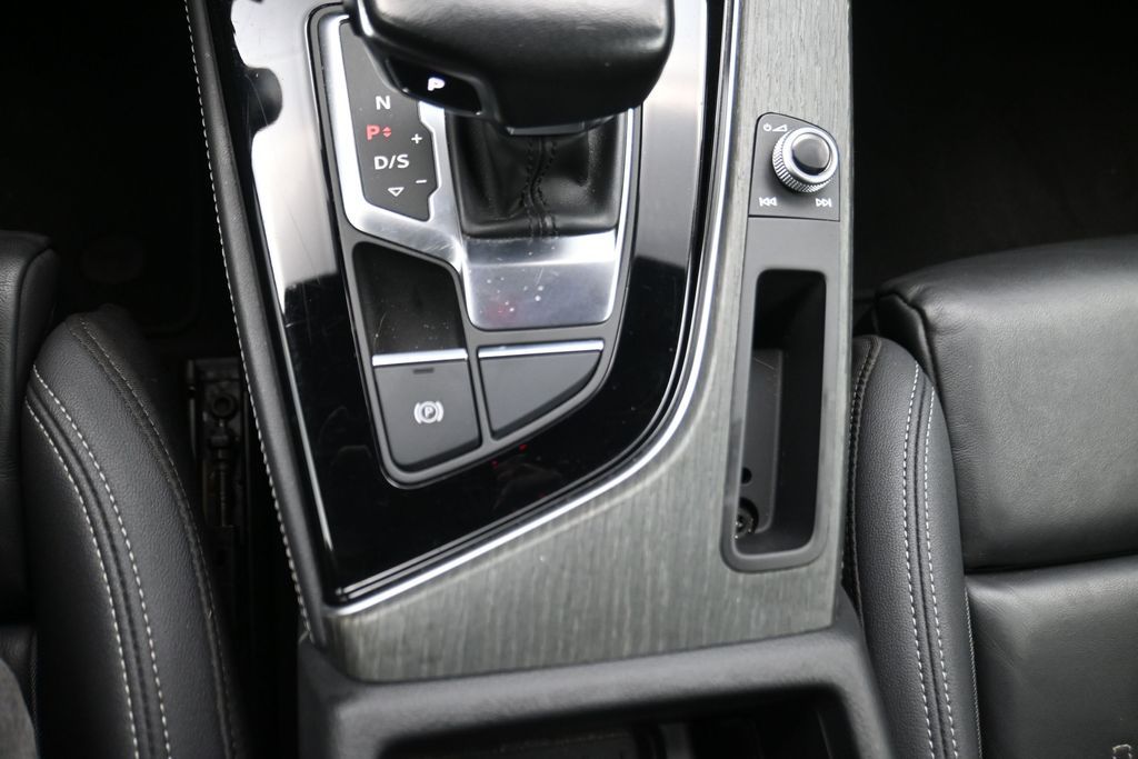 2024 Audi A5 Sportback 45 S line Premium Plus - 10