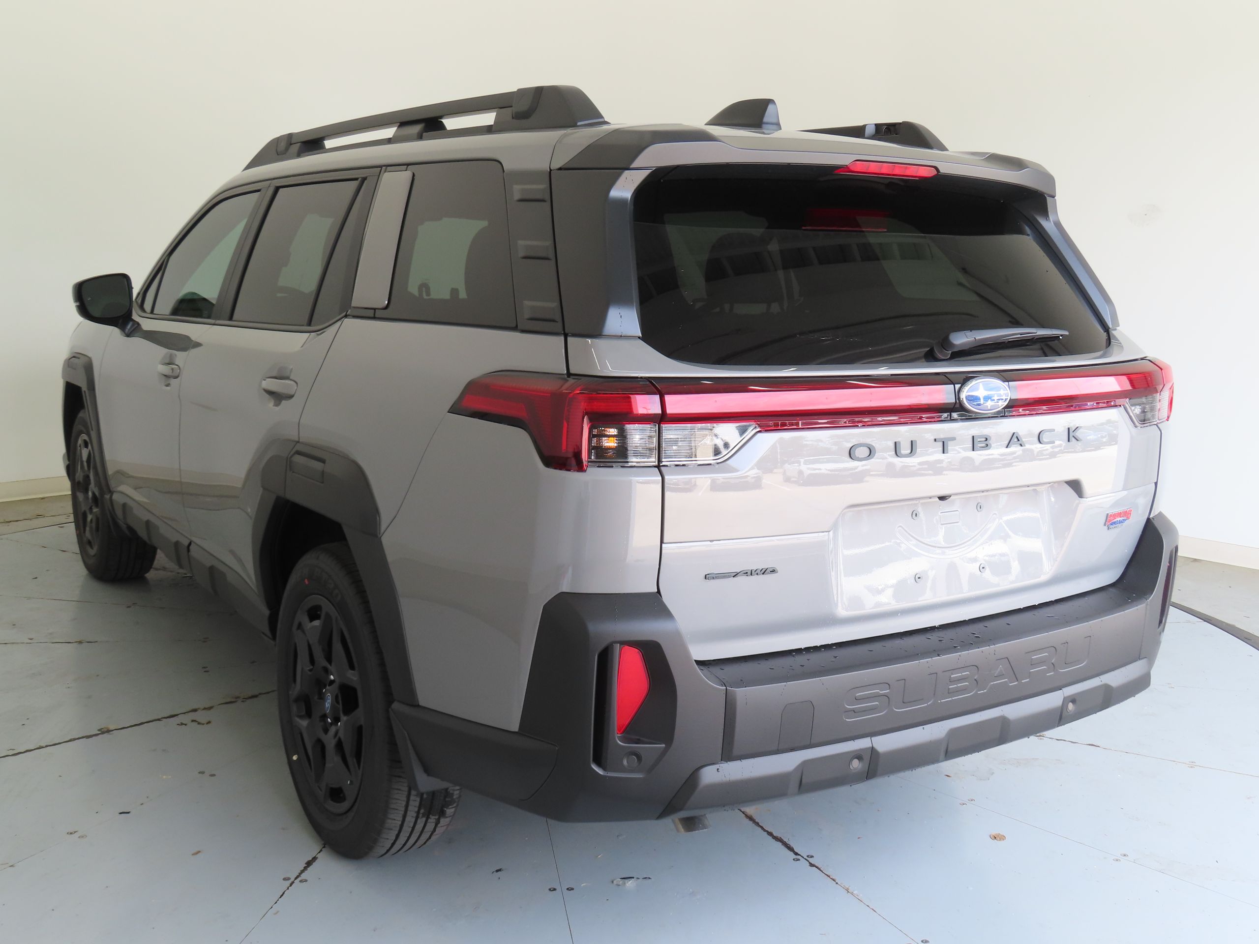 View vehicle photo 5