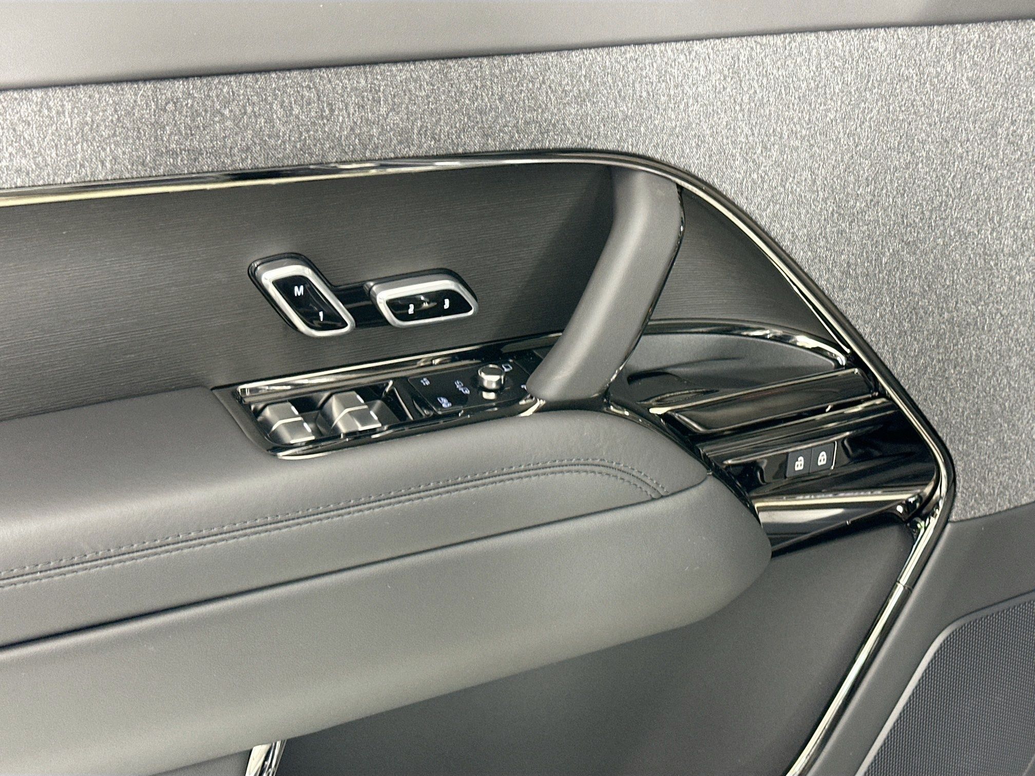 new 2026 Land Rover Range Rover Sport car, priced at $88,810