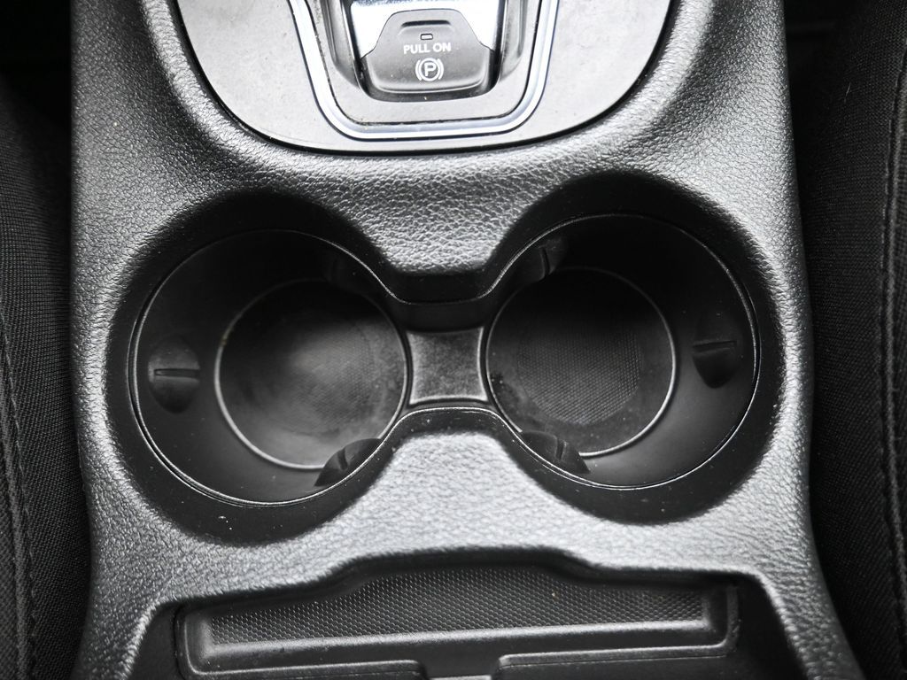 2020 Jeep Cherokee Latitude Black at DeMontrond Auto Country