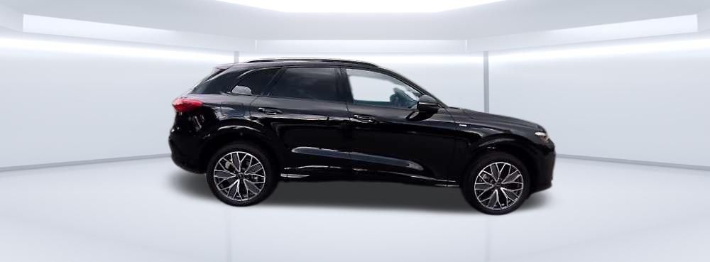 Audi 2026 Q5 Premium Plus quattro