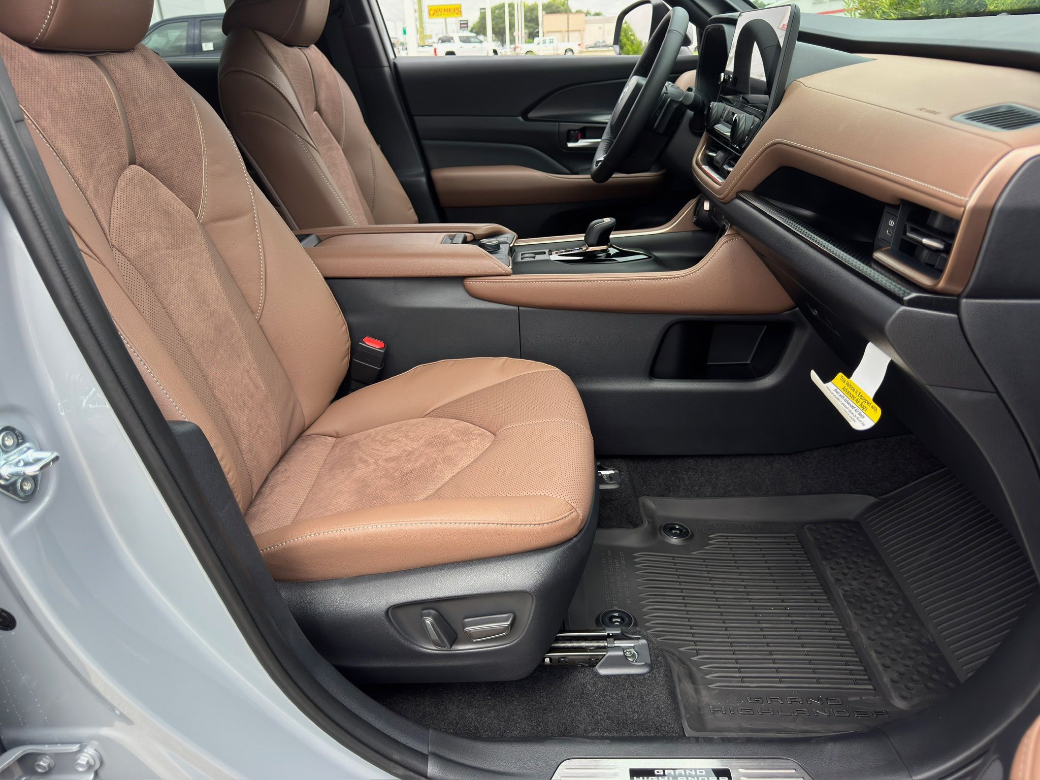 2026 Toyota Grand Highlander Hybrid MAX Platinum  at Gullo Toyota