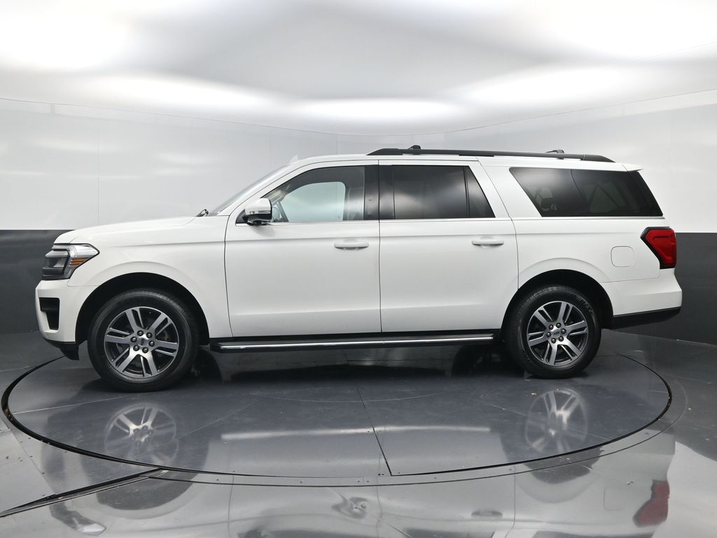2022 Ford Expedition Max XLT White at River Oaks CDJR