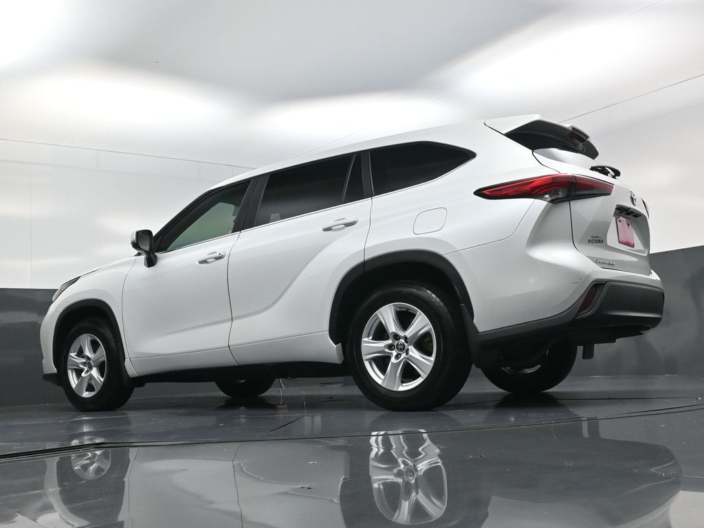 2023 Toyota Highlander Hybrid LE Beige at Toyota of Victoria