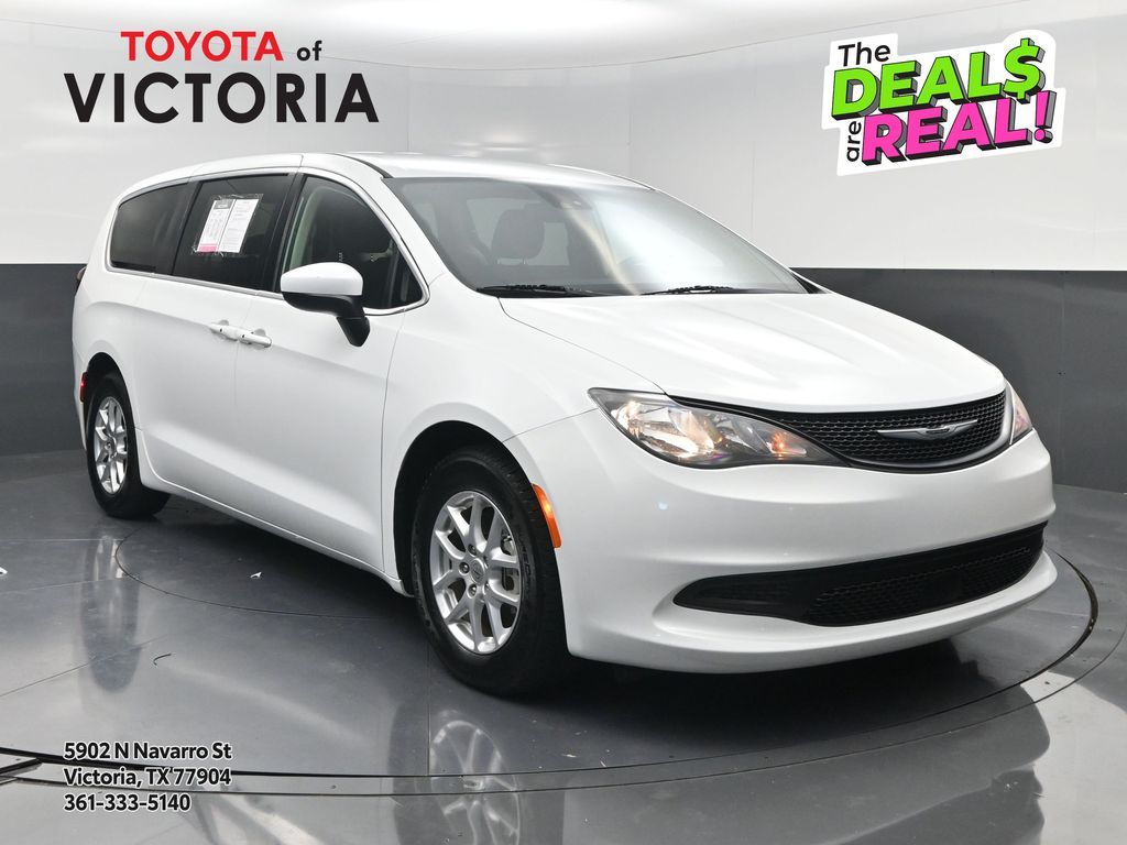 2023 Chrysler Voyager LX FWD