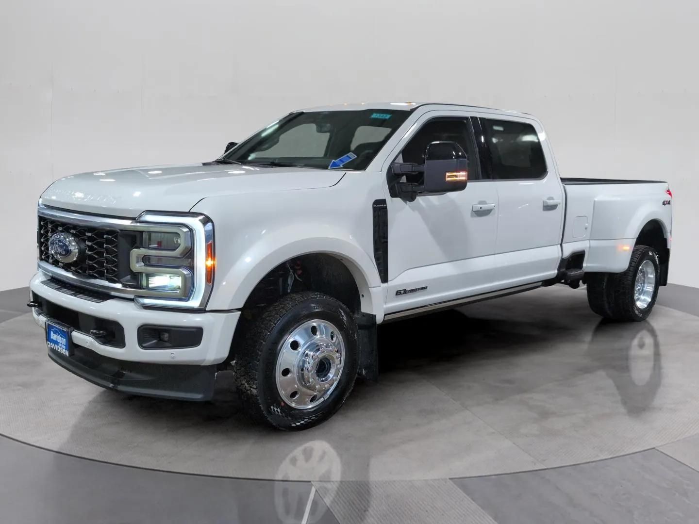 2026 Ford F-450SD Platinum