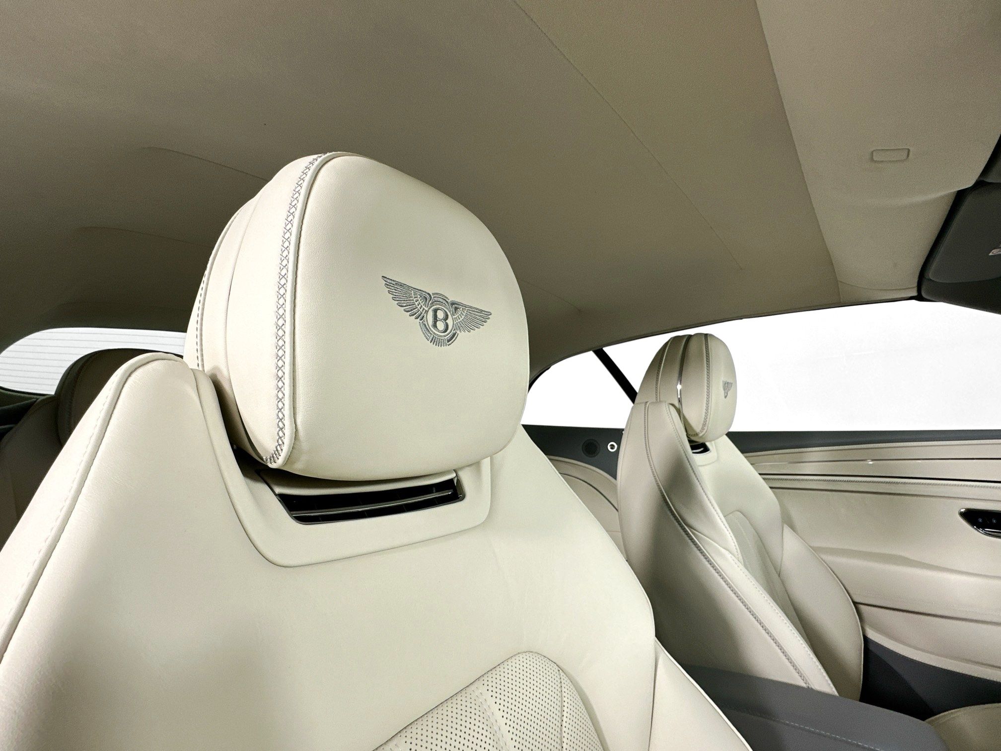 new 2026 Bentley Continental GTC car