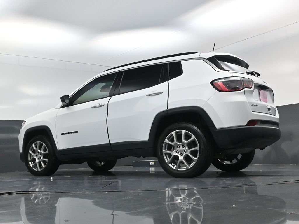 2022 Jeep Compass Latitude Lux White at Wharton Ford