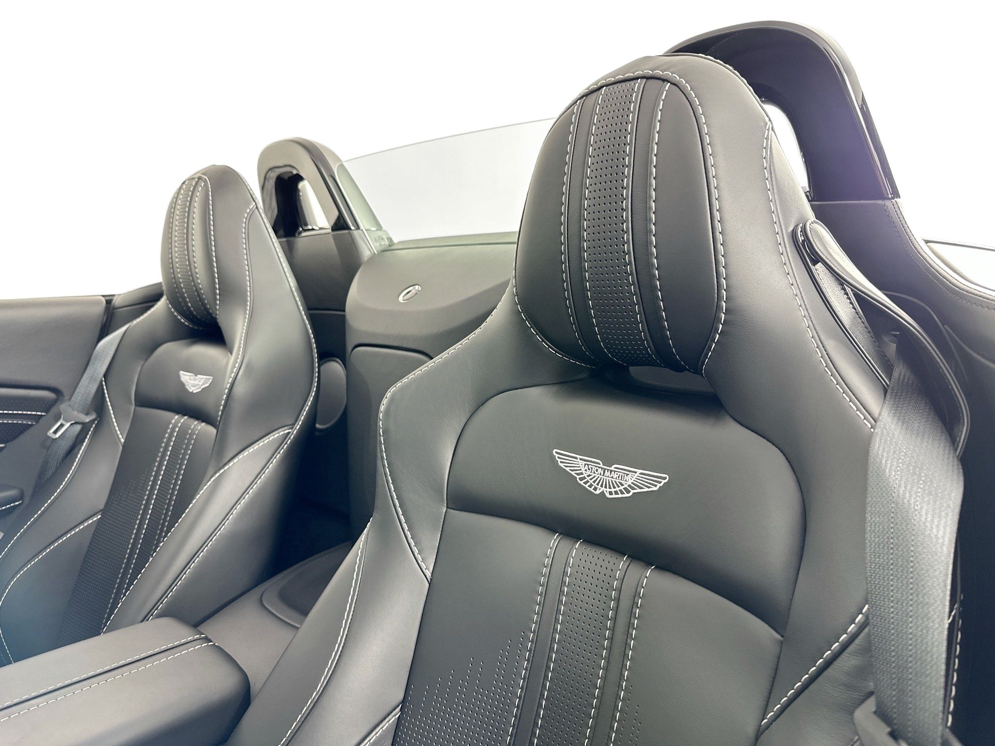 used 2021 Aston Martin Vantage car, priced at $139,998