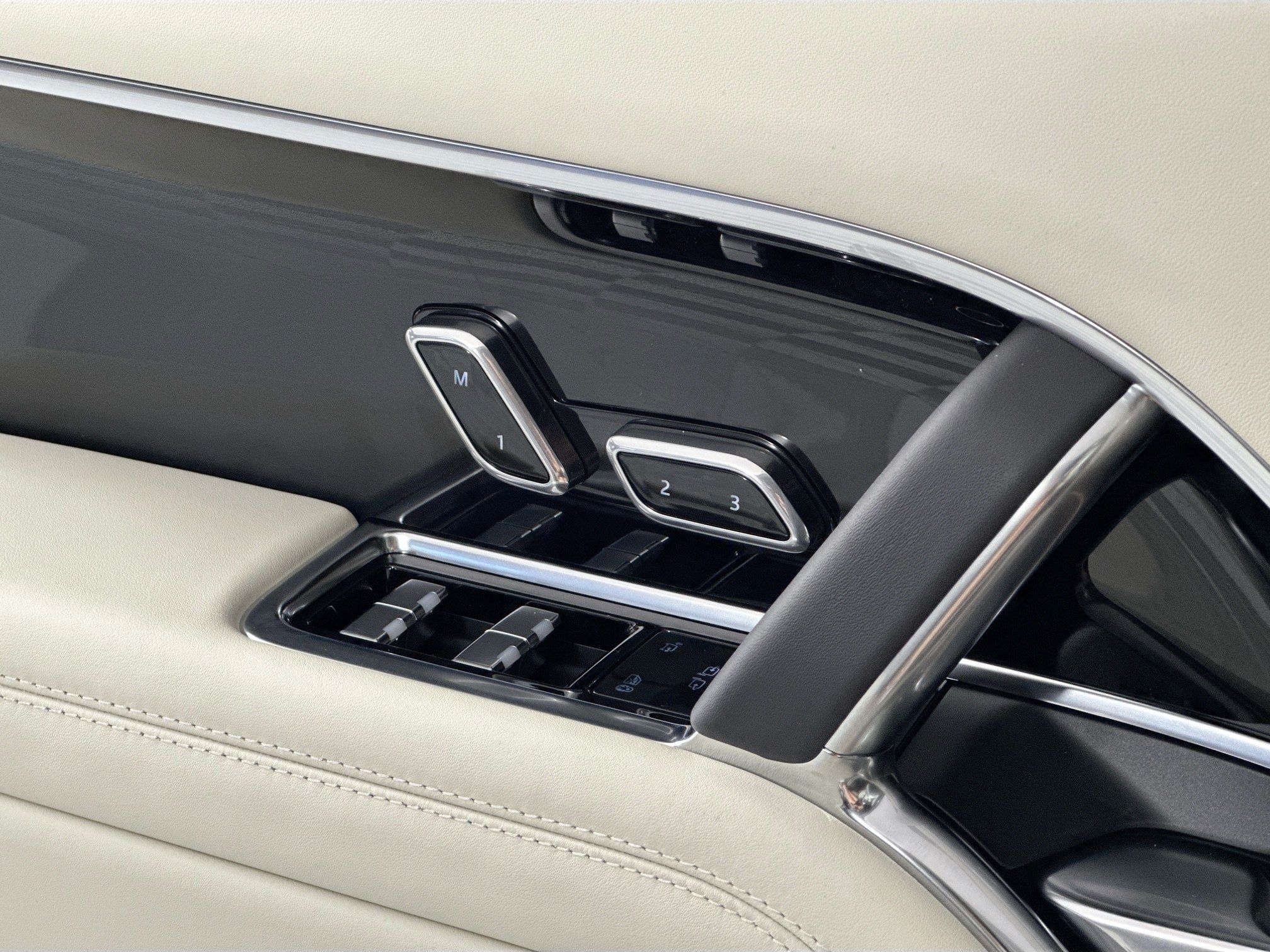 new 2026 Land Rover Range Rover car, priced at $130,615