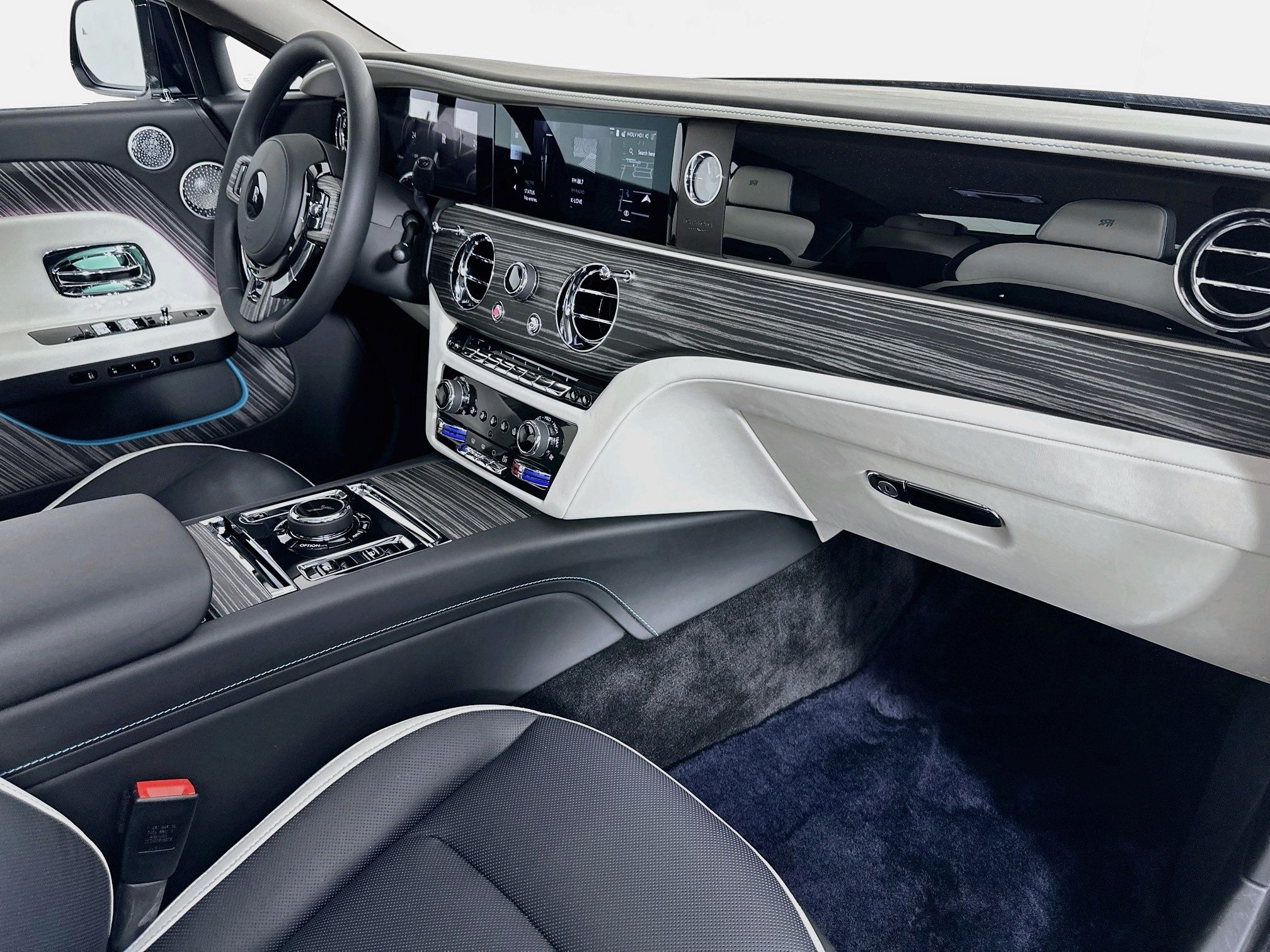 new 2026 Rolls-Royce Spectre car, priced at $479,650