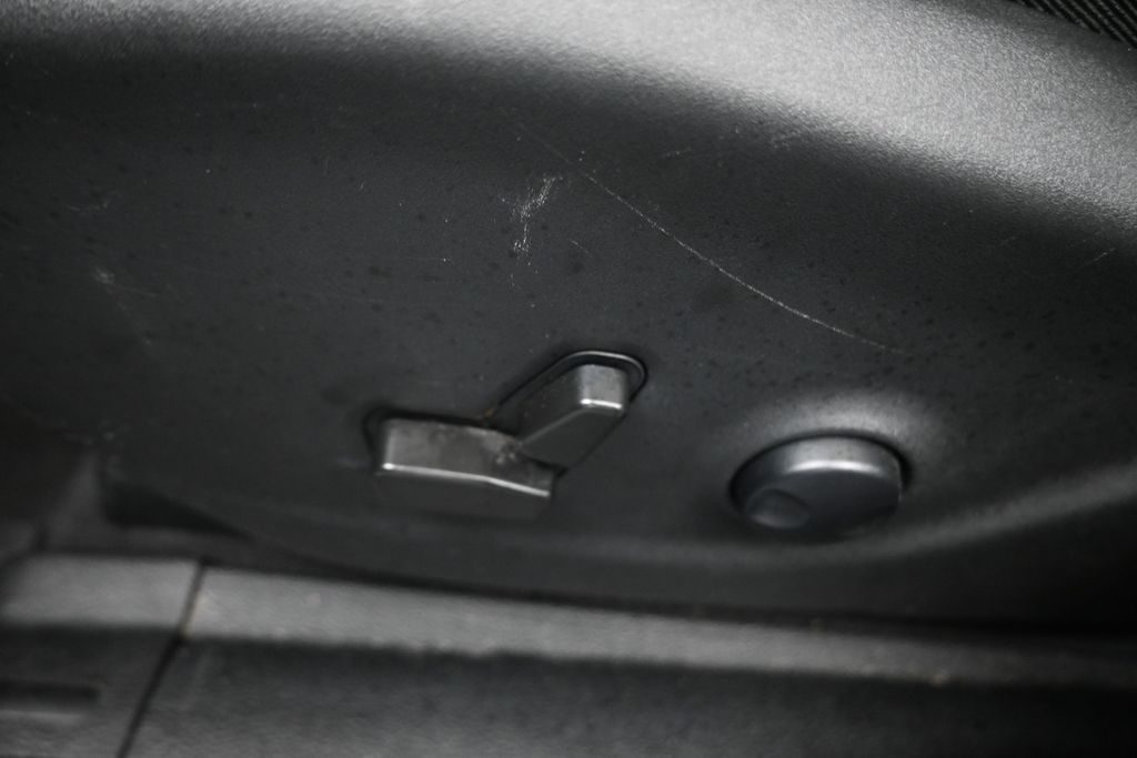 2022 Jeep Cherokee Limited Black at Community Toyota