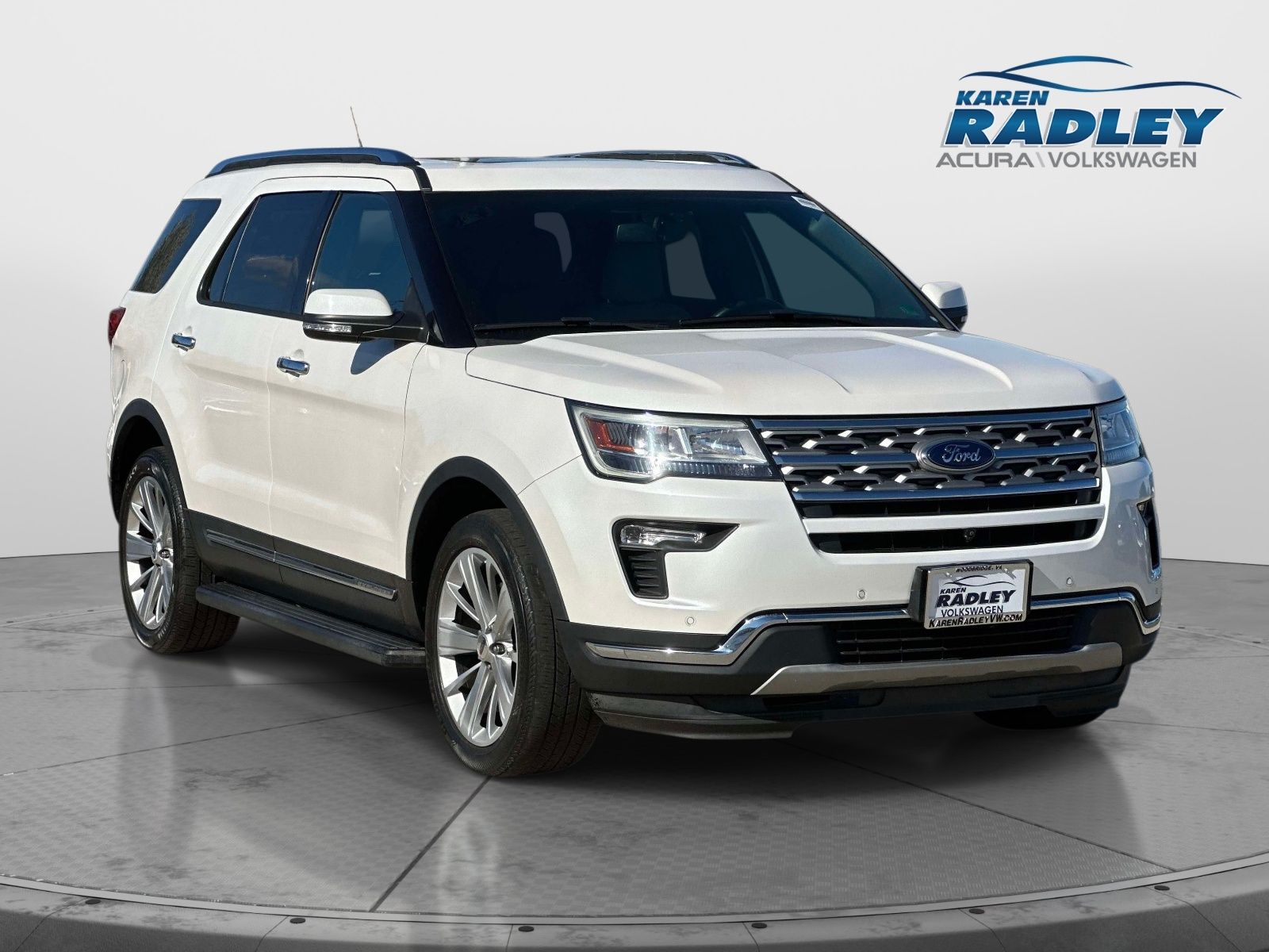 White Platinum Clearcoat Metallic 2019 Ford Explorer SUV / Crossover All-Wheel Drive 6-Speed Automatic